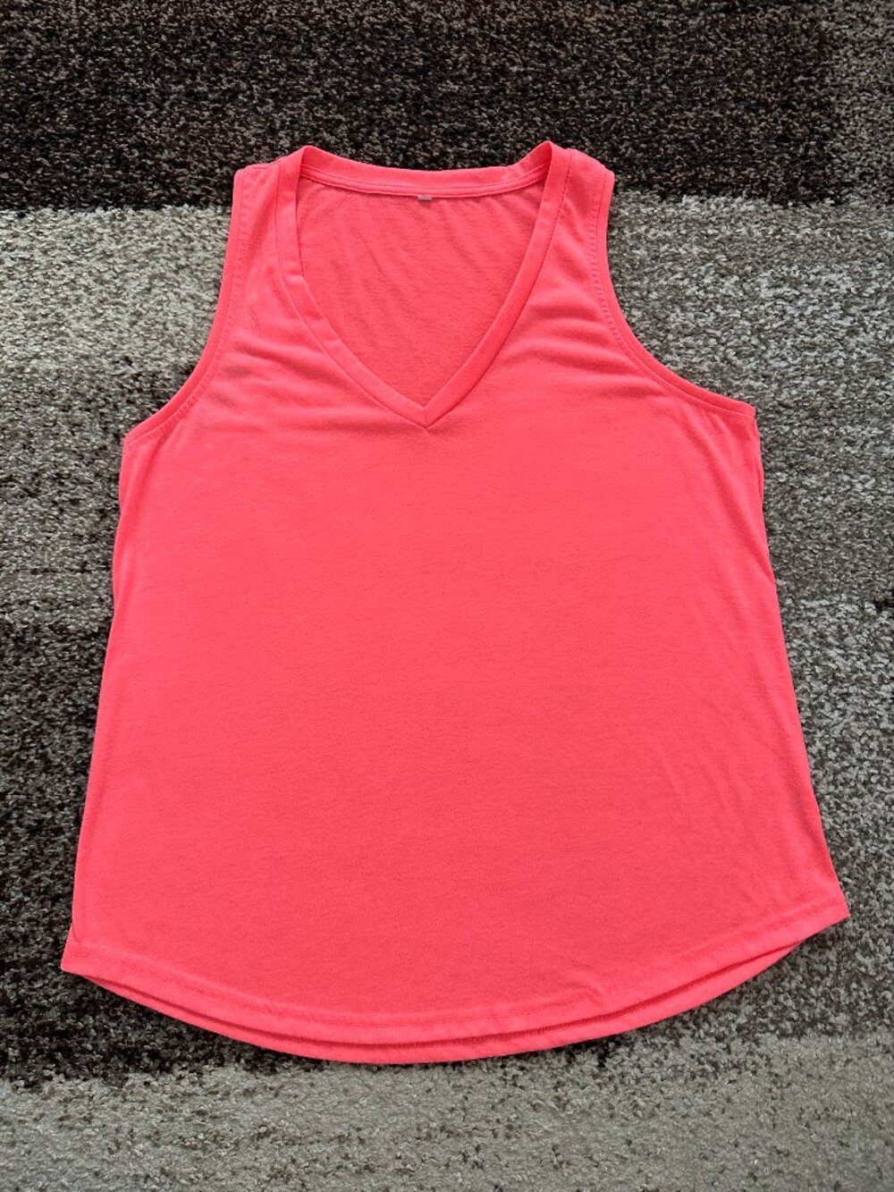 SMILE FISH (L) Neon Coral Deep V-Neck Tank Top Loose Flowy Curved Hem Red Pink